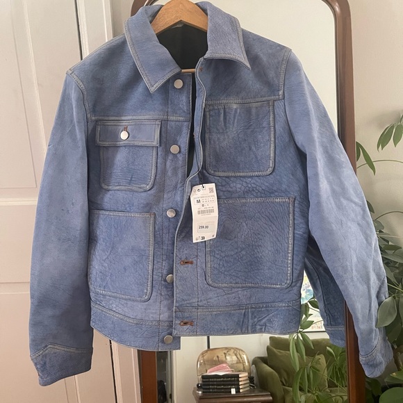 Sold out Men’s leather jacket from Zara. Never worn. NWT - Picture 2 of 3
